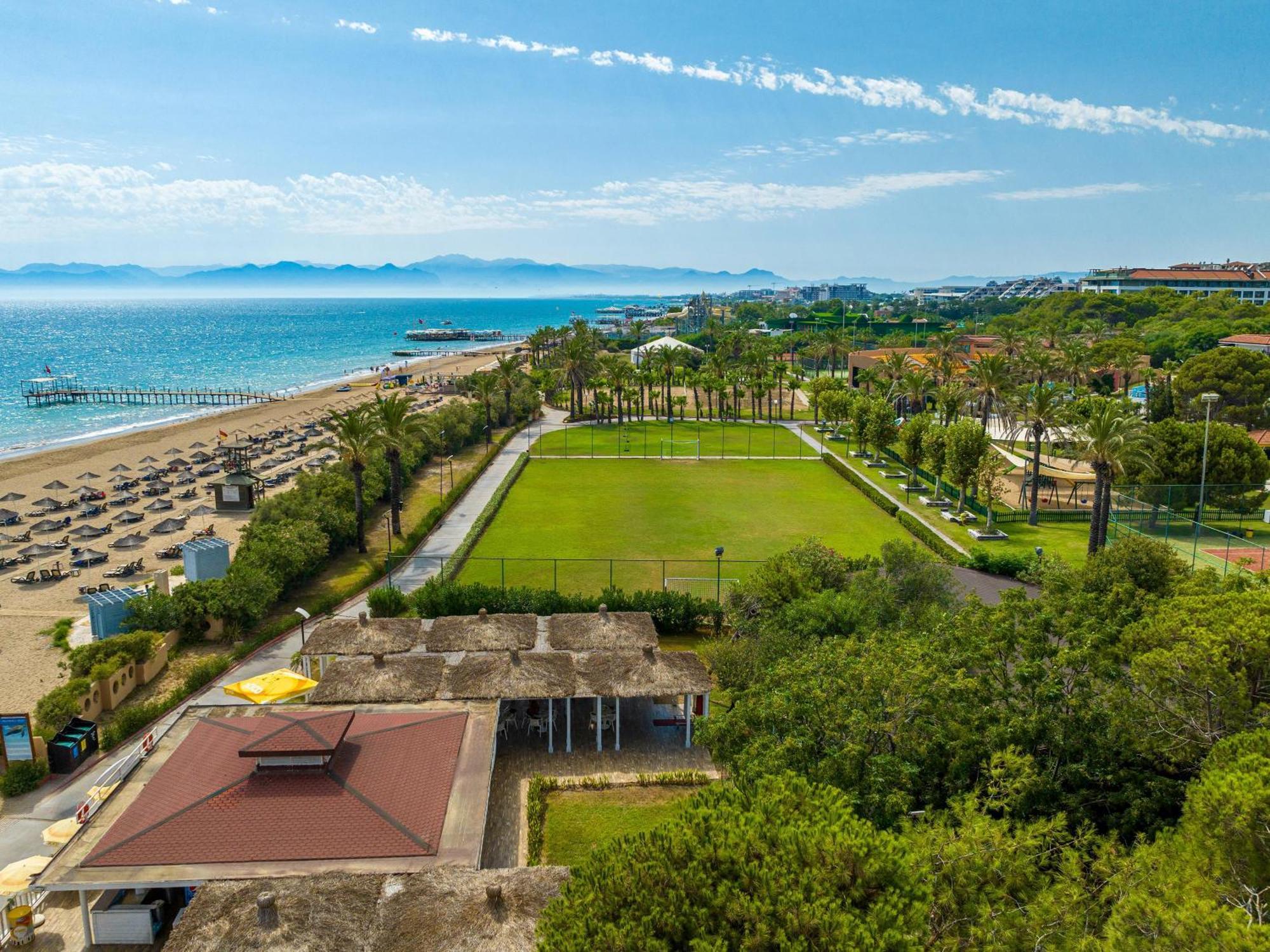 Asteria Family Resort Belek أنطاليا المظهر الخارجي الصورة The club's training ground