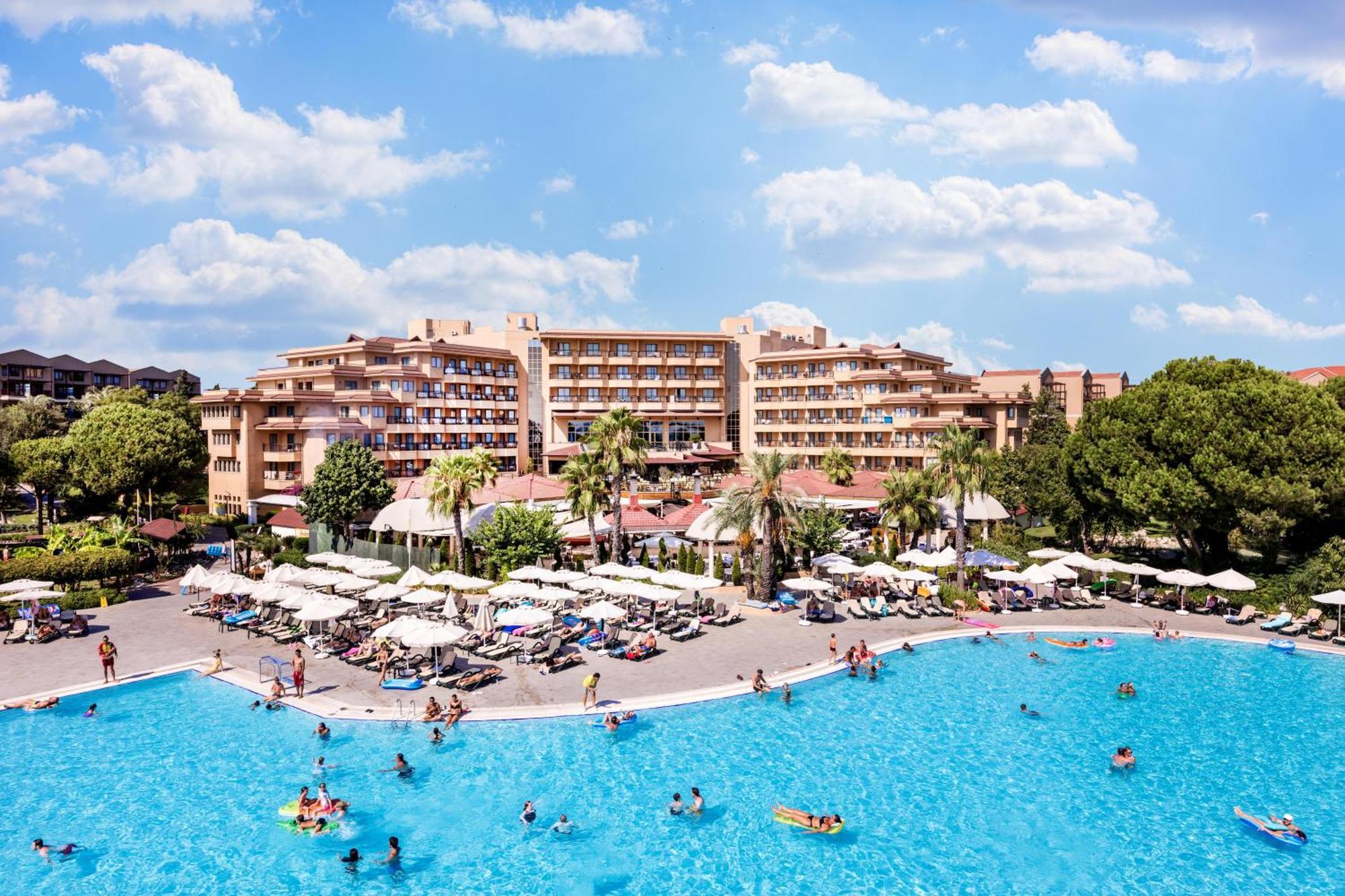 Asteria Family Resort Belek أنطاليا المظهر الخارجي الصورة The resort's main building