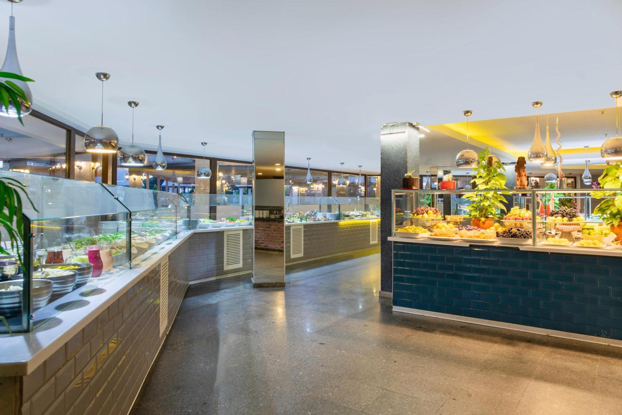 Asteria Family Resort Belek أنطاليا المظهر الخارجي الصورة The buffet at the airport