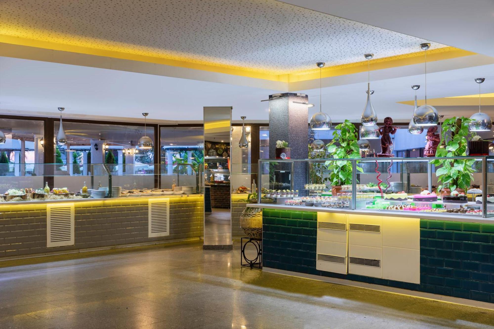 Asteria Family Resort Belek أنطاليا المظهر الخارجي الصورة The buffet at the hotel