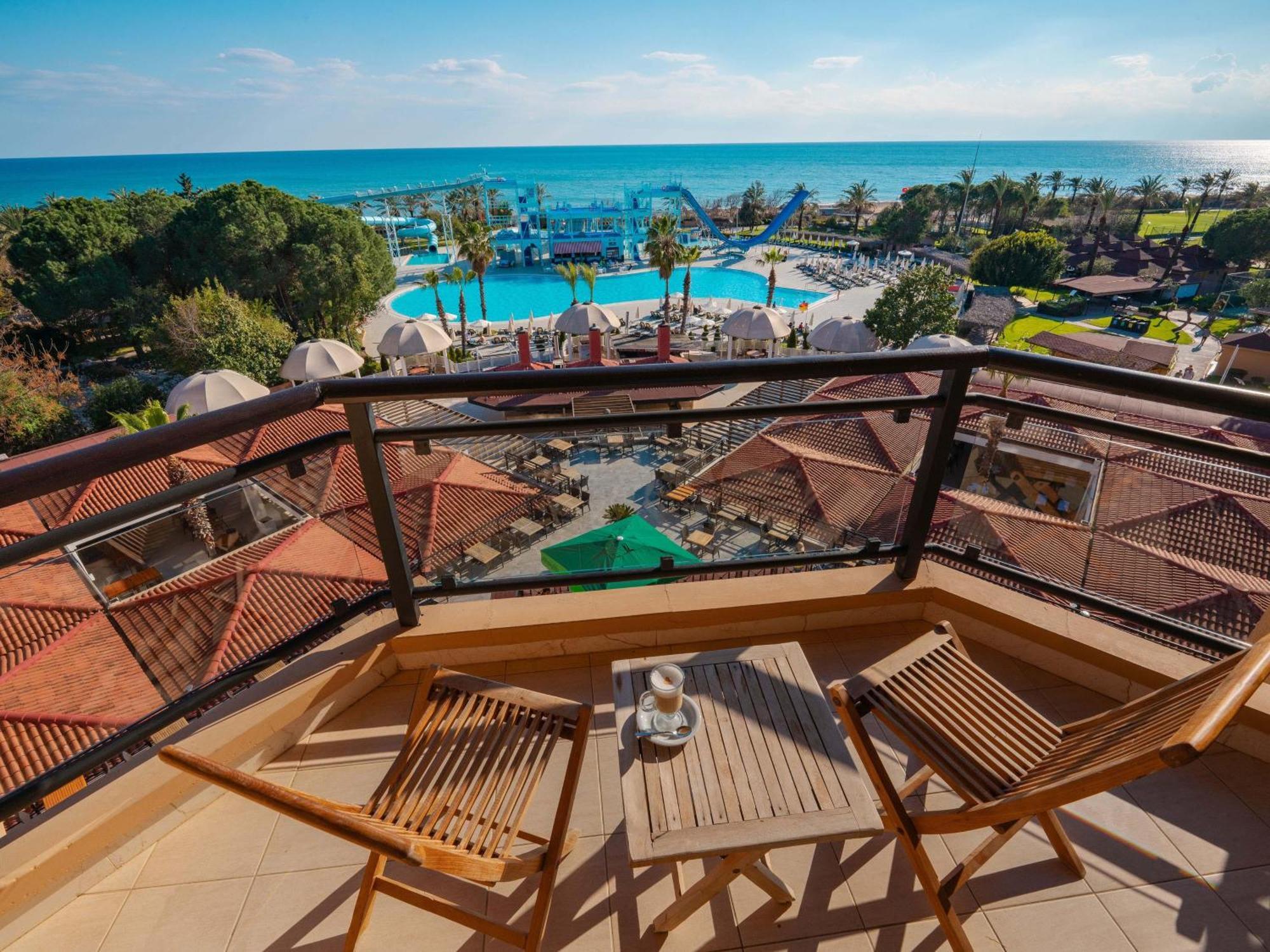 Asteria Family Resort Belek أنطاليا المظهر الخارجي الصورة View from the balcony of a hotel room